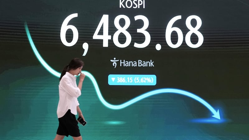 World shares mostly decline, hit by heavy selling of AI-related shares