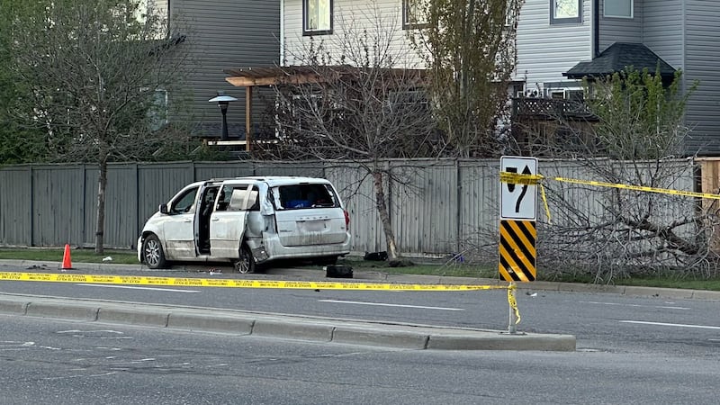 4 injured following shooting, crash in Airdrie