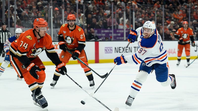 Oilers' superstar captain Connor McDavid wins Ted Lindsay Award