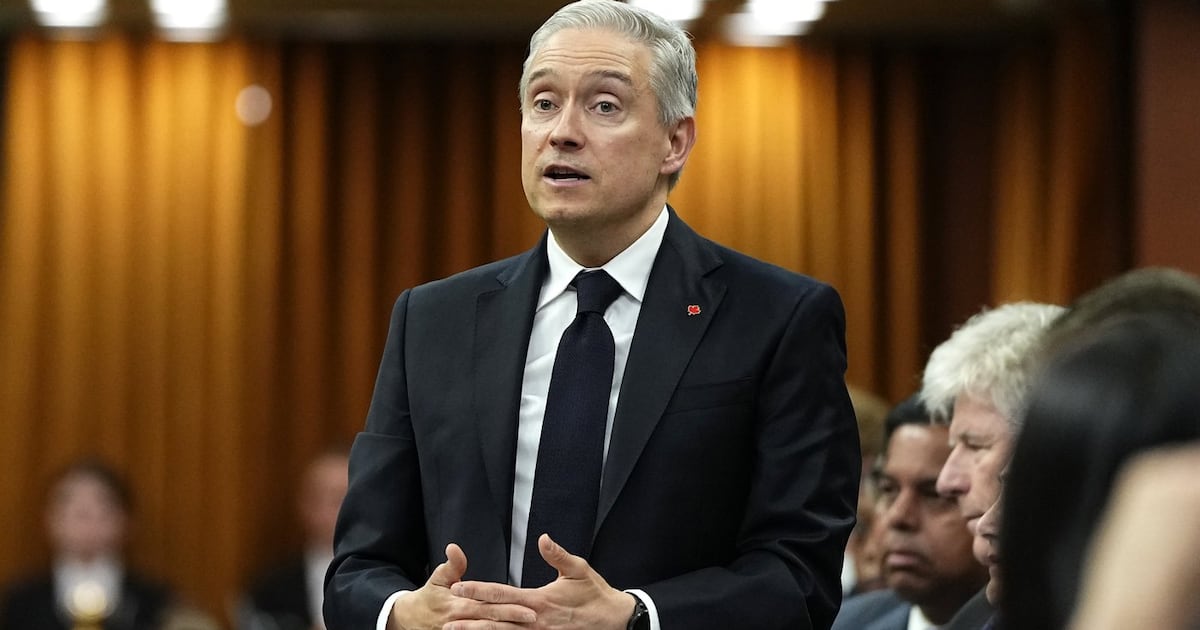 Minister says expanded return-to-office rules about efficiency, but some public servants disagree