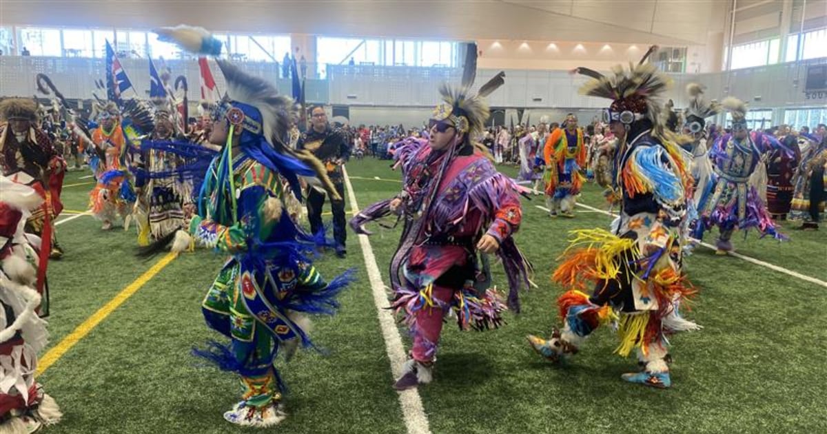 Ben Calf Robe Traditional Powwow honours mothers