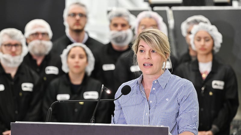 Canada recruits dozens of foreign scientists, researchers, poaching many from U.S.