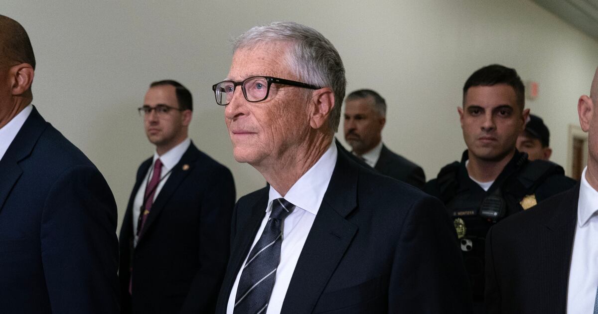 Bill Gates, alarmed by AI, has policy ideas he wants to discuss with ...
