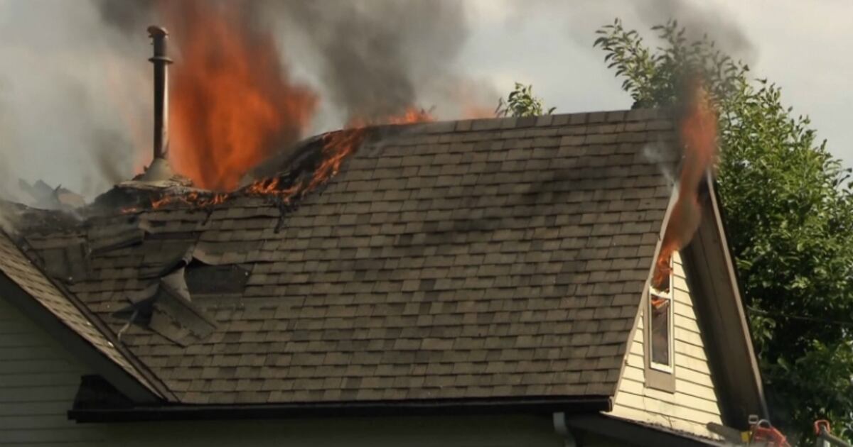 North Maple Ridge Fire Fire destroys home in Maple Ridge
