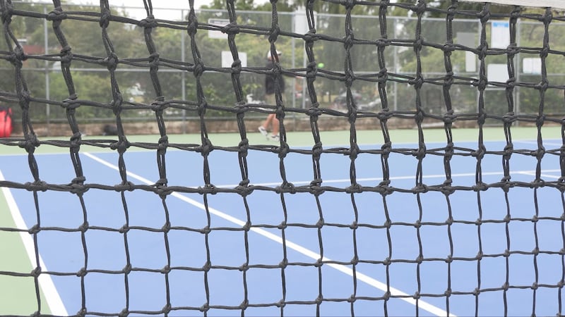 Paid tennis court pilot program ‘will destroy the community’ in Vancouver, local player says