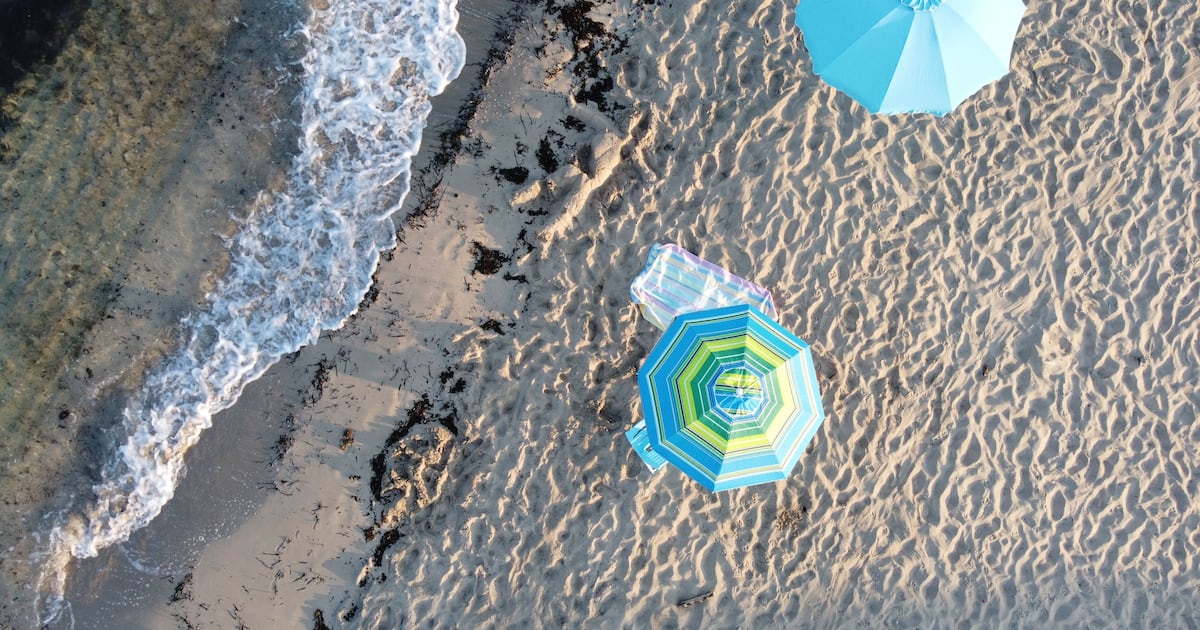 Italian beach bans umbrellas for people between the ages of 10 and 65
