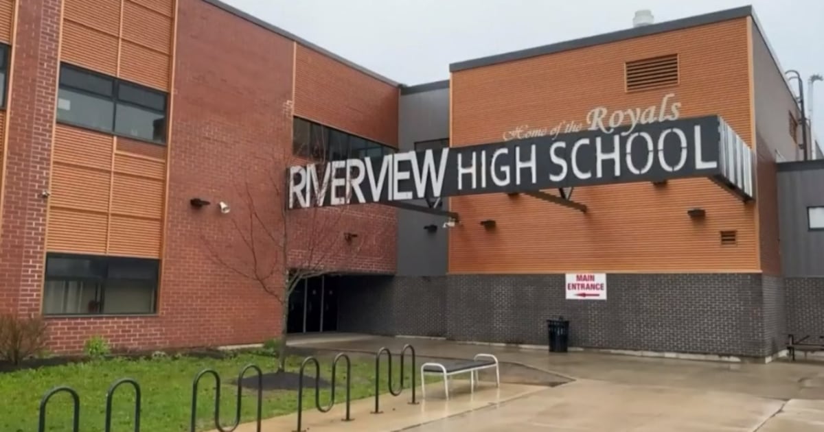 Riverview High School in New Brunswick evacuated