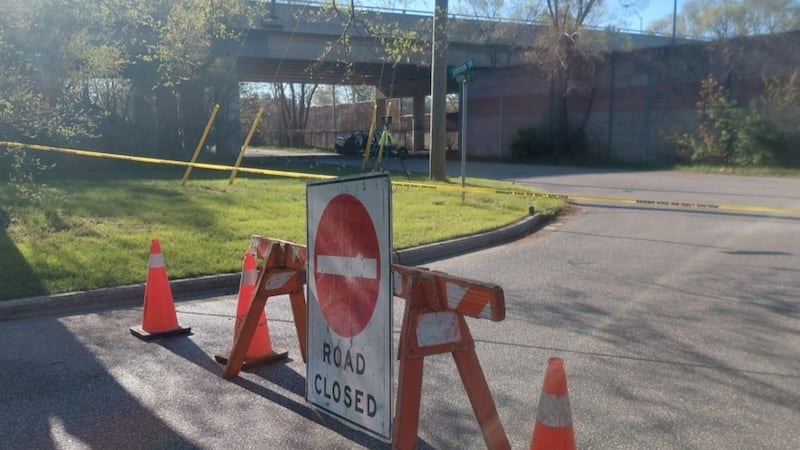 Man dies after vehicle crashes into overpass pillar in Sarnia
