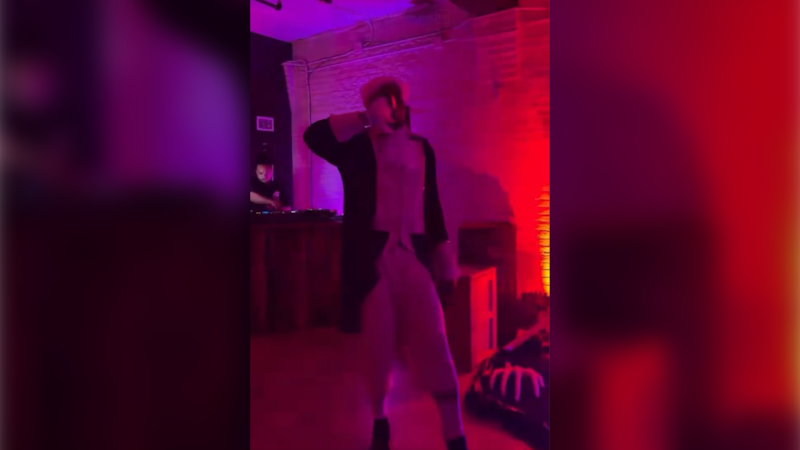 Video shows Scottie Barnes singing this popular Justin Bieber song at a Raptors Halloween party