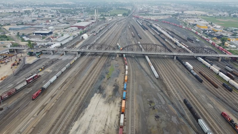 Province launches study on rerouting freight rail out of Winnipeg’s core