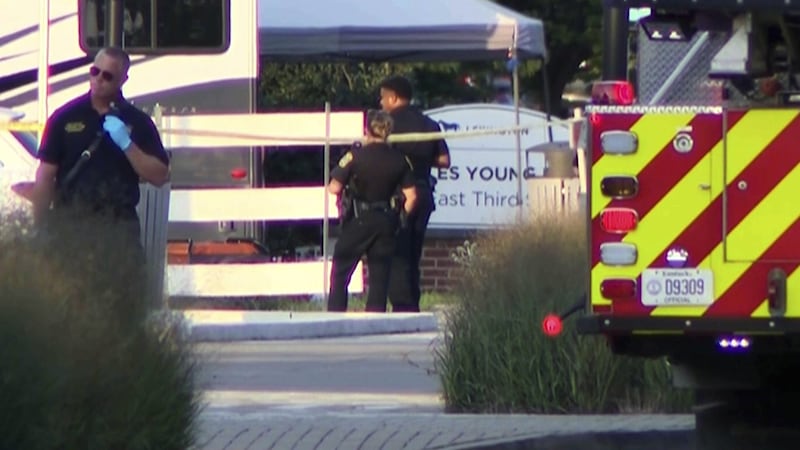1 killed, 4 injured in shooting at park in Kentucky