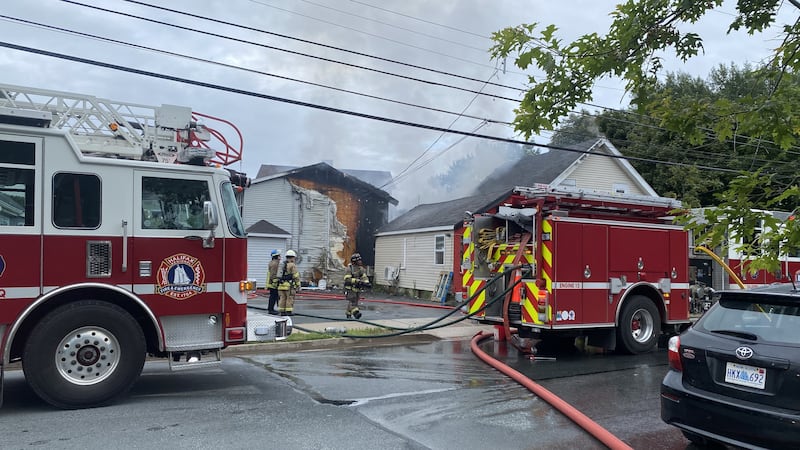 Crews respond to fires at three buildings in Dartmouth, N.S.