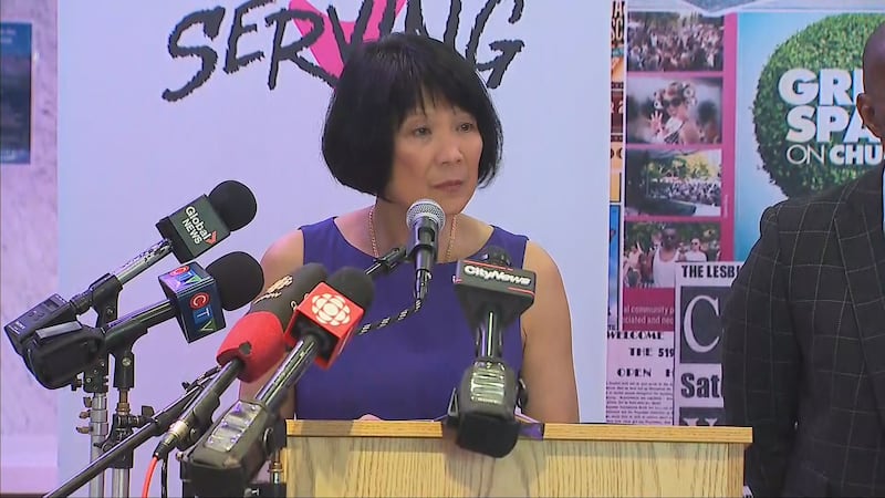 Toronto police chief has work to do to ‘earn back’ public’s trust amid allegations against officers, mayor says