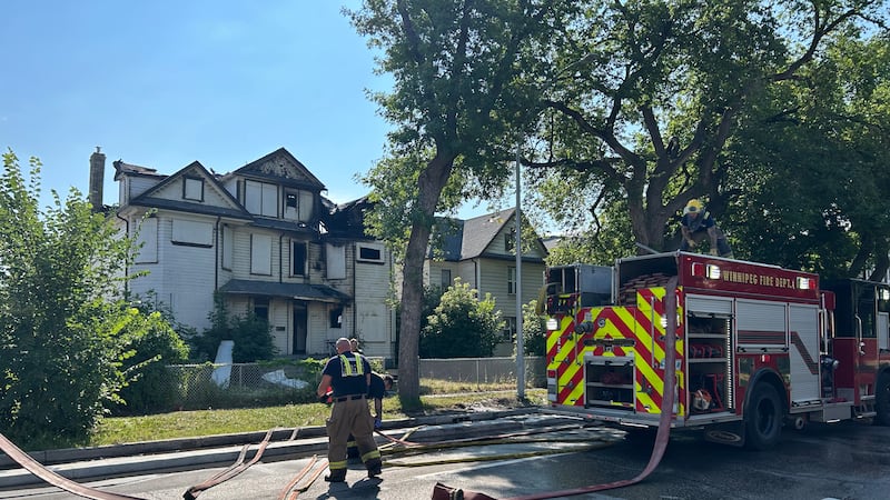 Derelict, vacant homes continue to burn in Winnipeg, advocates say not enough solutions