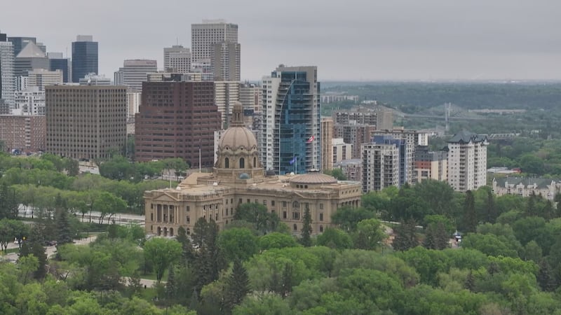 Alberta gets 4 new recommendations to end youth homelessness in special report