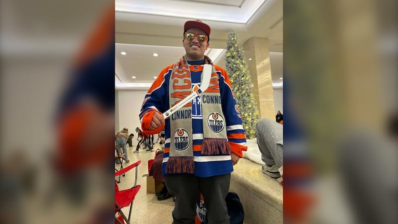 'Important that we unite': Canadians cheering on Canadiens in Stanley Cup bid