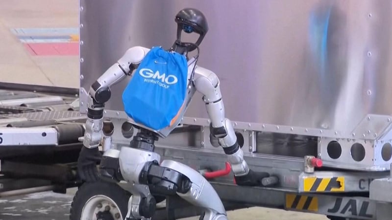 WATCH: Japan Airlines turns to humanoid robots to handle baggage