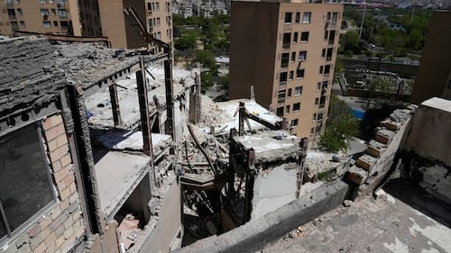 Pakistani delegation arrives in Tehran in move to ease tensions and arrange more U.S.-Iran talks