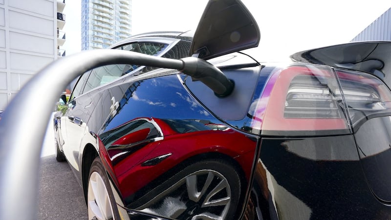 Feds move to repeal EV sales mandate without new stringent emission rules in place