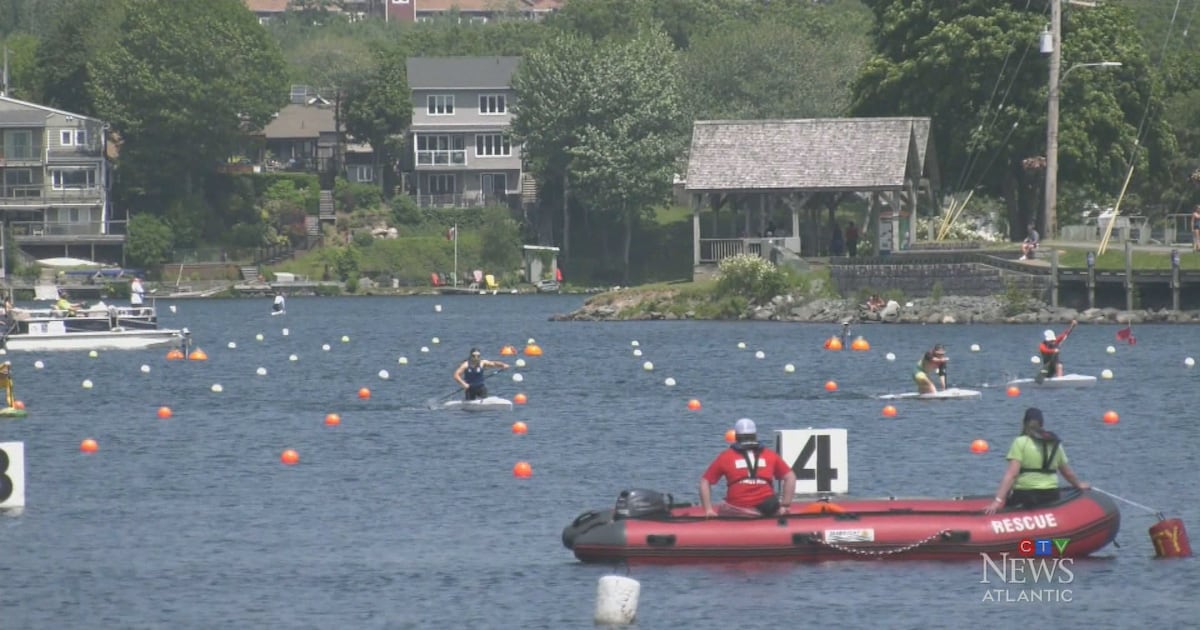 Semifinal showdown at Lake Banook, N.S., as World Junior paddlers race to finals