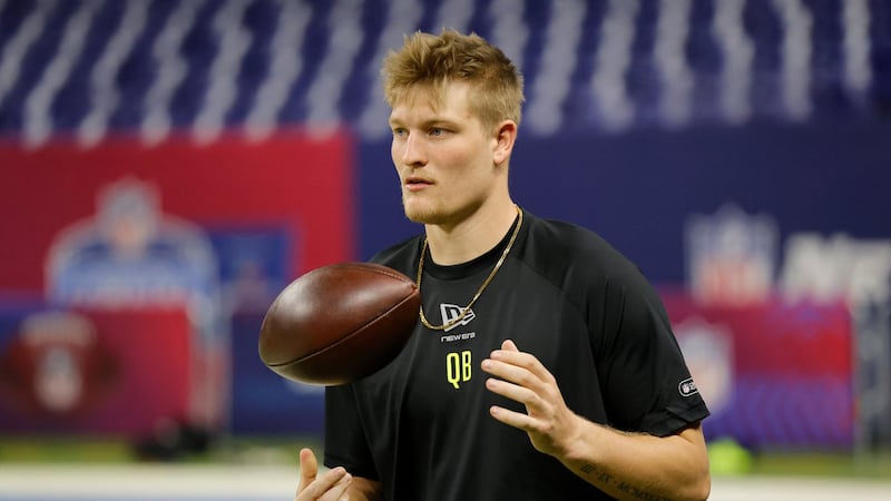 Canadian QB Elgersma says ‘it was time to come home’ after signing with Blue Bombers