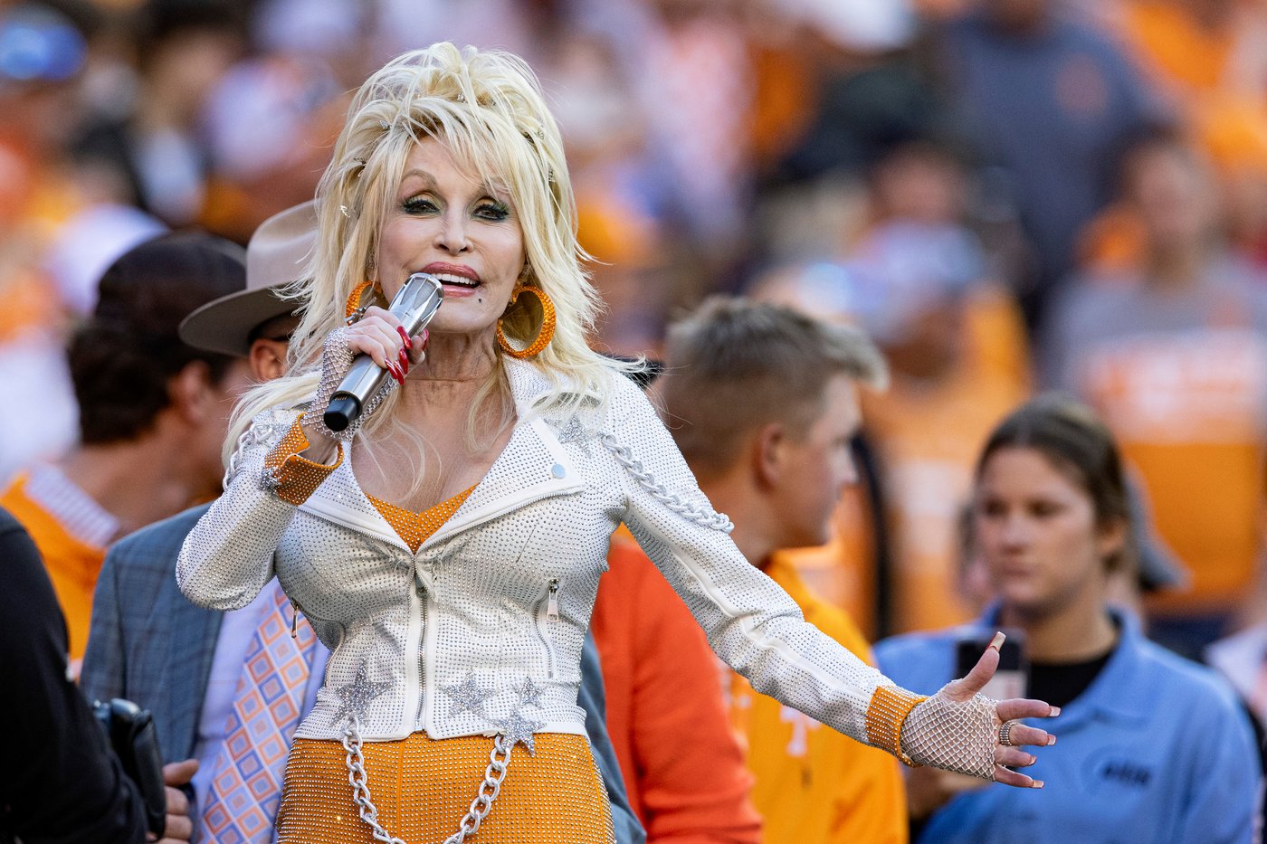 Dolly Parton’s nephew accused of threatening violence, wanting to destroy singer’s legacy - CTV News