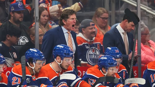 Babcock faces former Leafs for first time as surging Oilers host Toronto