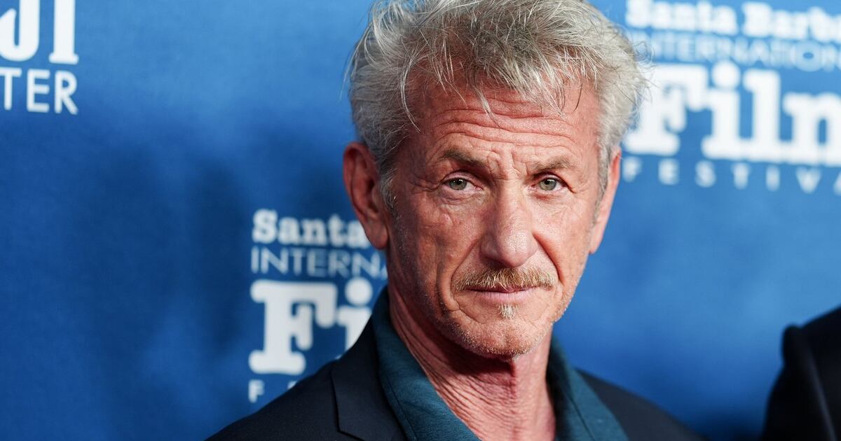 Sean Penn to direct Warner Bros. movie about a police officer at the Jan ...