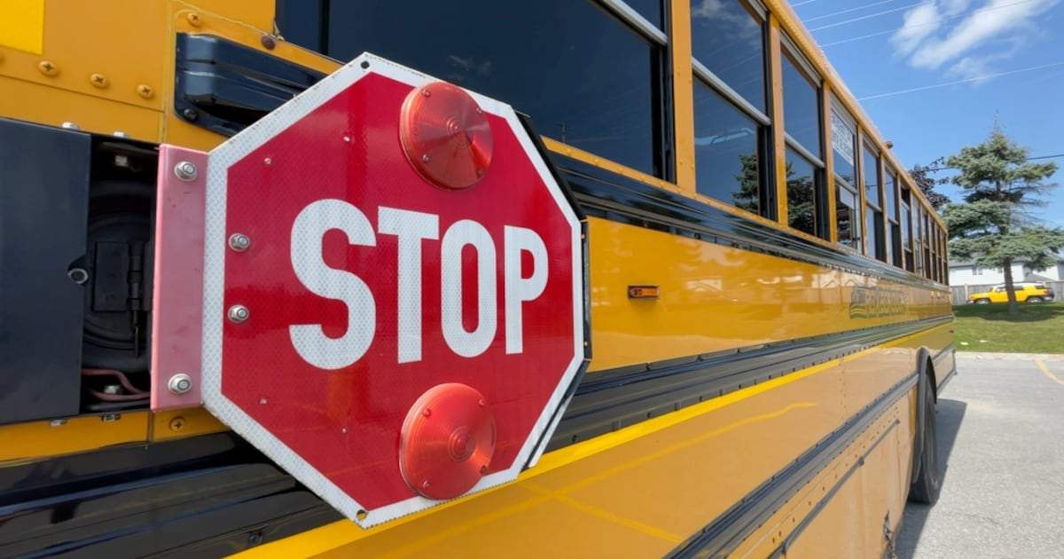 OSTA finds buses for 2,100 students after OC Transpo cancels school routes