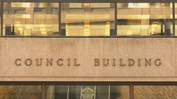 Motion to rename plaza outside Burton Cummings Theatre passes unanimously