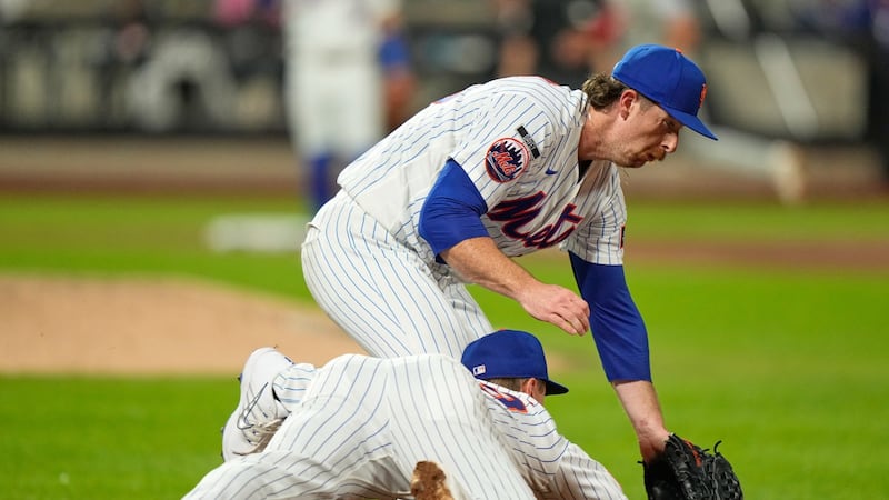 Mets' Jared Young has concussion symptoms, CT scan negative after scary collision with Nolan McLean