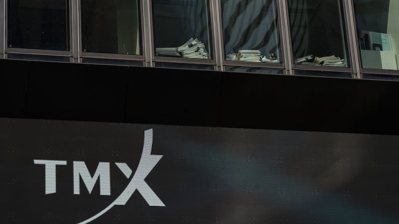TSX rises on materials and financials strength, U.S. markets post mixed results