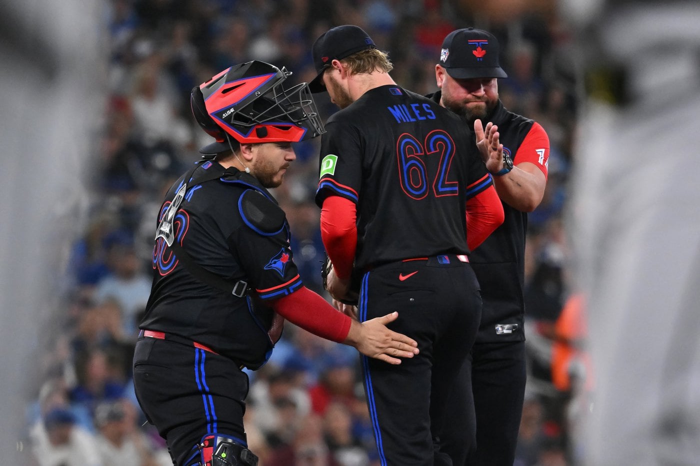 Blue Jays rookie Spencer Miles missteps in start against White Sox
