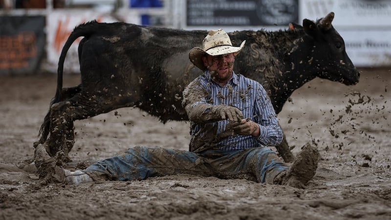 Alberta rodeo bucks parade over disagreement about float