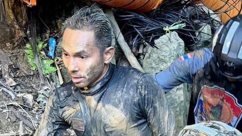 Divers find 5 villagers alive in a flooded cave in Laos after more than a week trapped in darkness