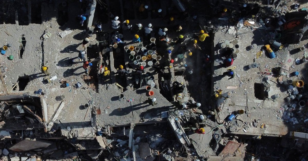 Earthquake response strains Colombia's new government and rescuers as they ...