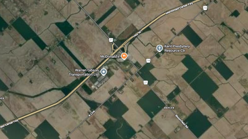 10 adults sent to hospital after school bus rollover on Highway 401 ramp in Chatham-Kent