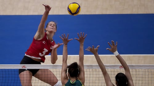Canadian volleyball women bounce France in front of North American record crowd in Quebec City