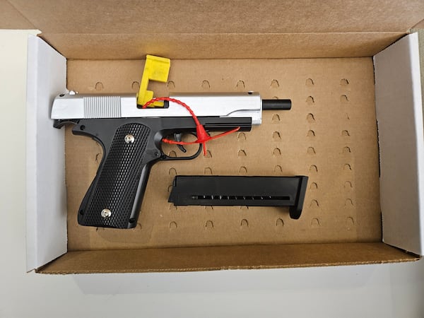 14-year-old charged after allegedly brandishing imitation firearm, threatening students at Oshawa school