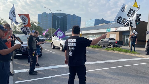 Montreal public transit users brace for another strike