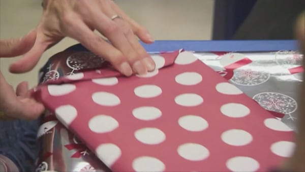 Gift wrap and garbage: City of Calgary details holiday recycling rules