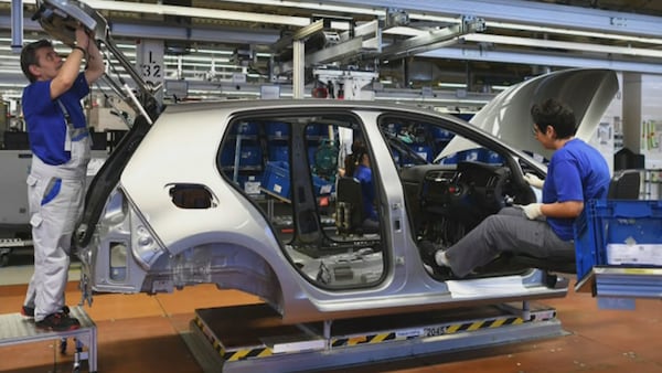 Union president says auto industry tariffs will be felt across Canada