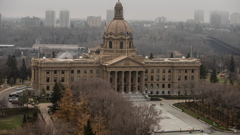 Former Alberta judge tapped to chair panel re-drawing electoral boundaries