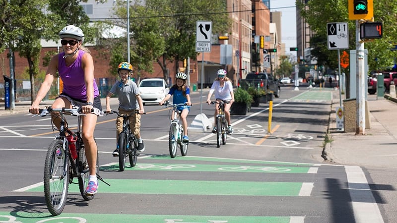 Proposed pause to new bike lane construction voted down by city council