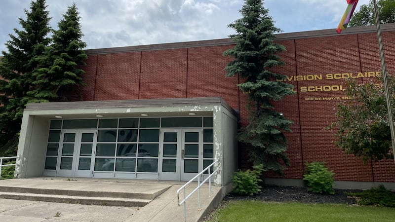 Louis Riel School Division plans to end late-start Wednesdays next school year