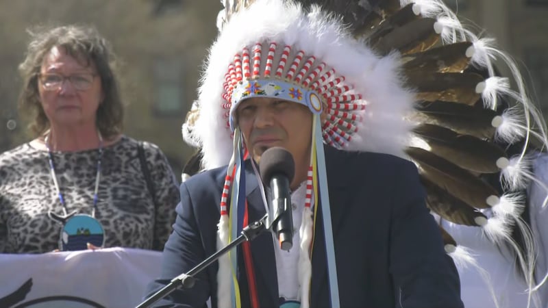 First Nation sues Alberta, Canada over impacts of oil sands, industrial development