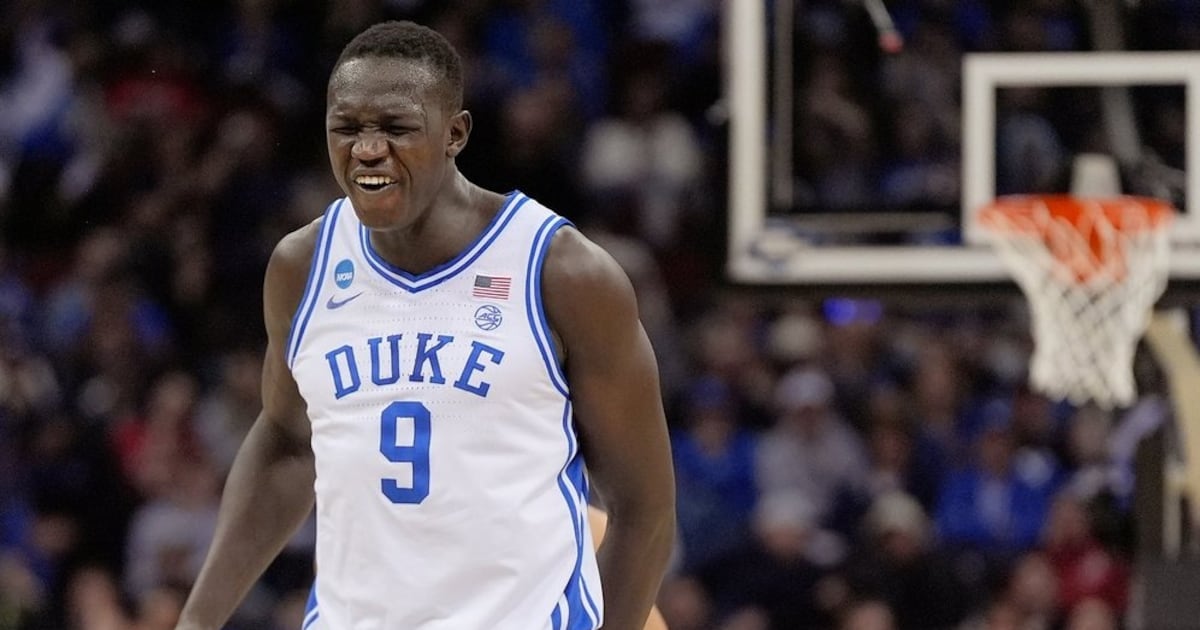 Photo: ctvnews.ca Former academy student Khaman Maluach of South Sudan plays for the Phoenix Suns. (AP)