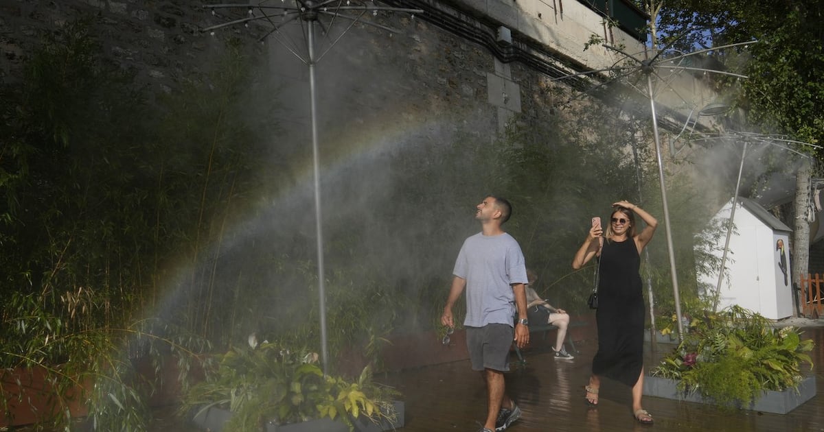 A heat wave scorches parts of Europe and fans wildfire threat in France