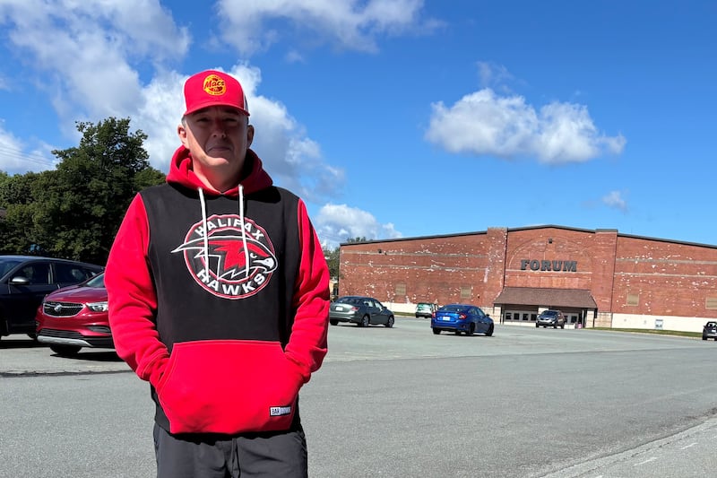 Minor hockey group wants Halifax to pause Forum redevelopment