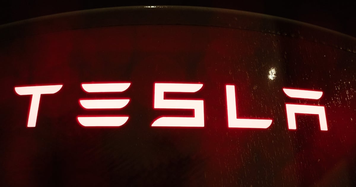 Tesla kündigt baldigen Start des Cybercab-Robotaxis an